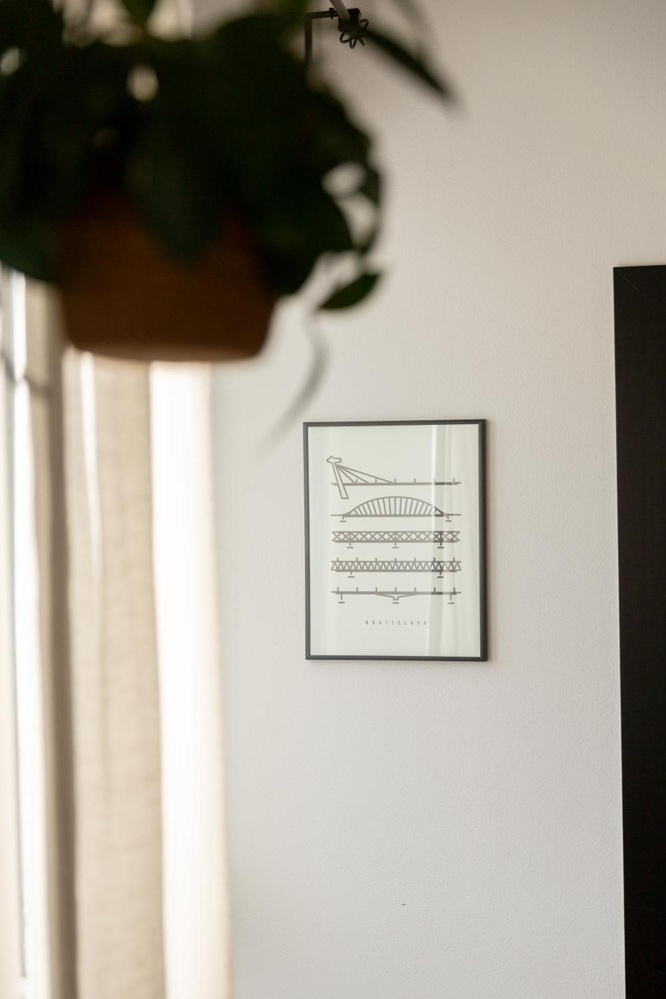 Evergreen - Old Town Spacious Stylish Apartment With Ac And One And A Half Bath, Baby & Kid- Friendly Bratislava Exteriér fotografie